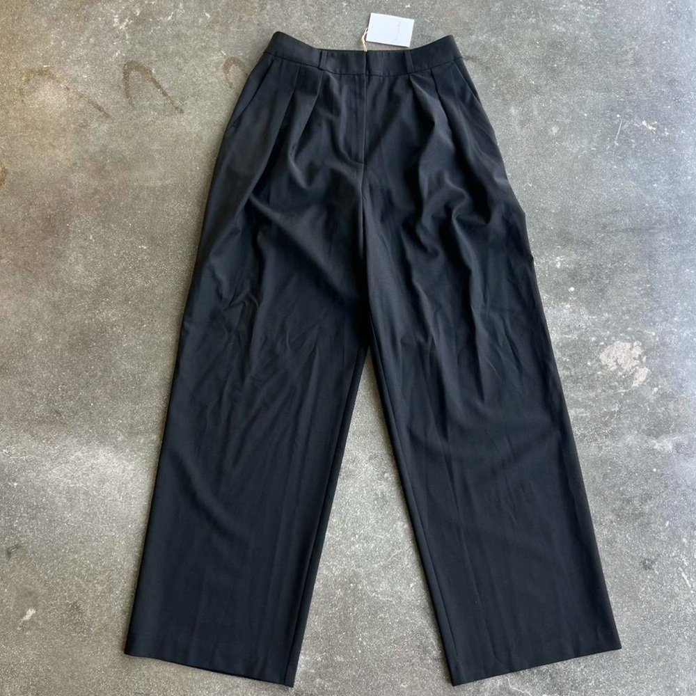 Brand new with tags black The Frankie Shop Ripley Trousers - size Medium